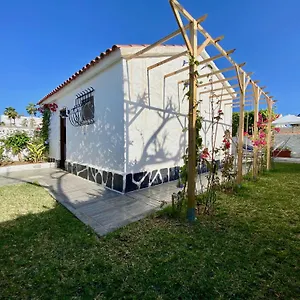  Apartment Casita Blanca Near Yumbo Spain
